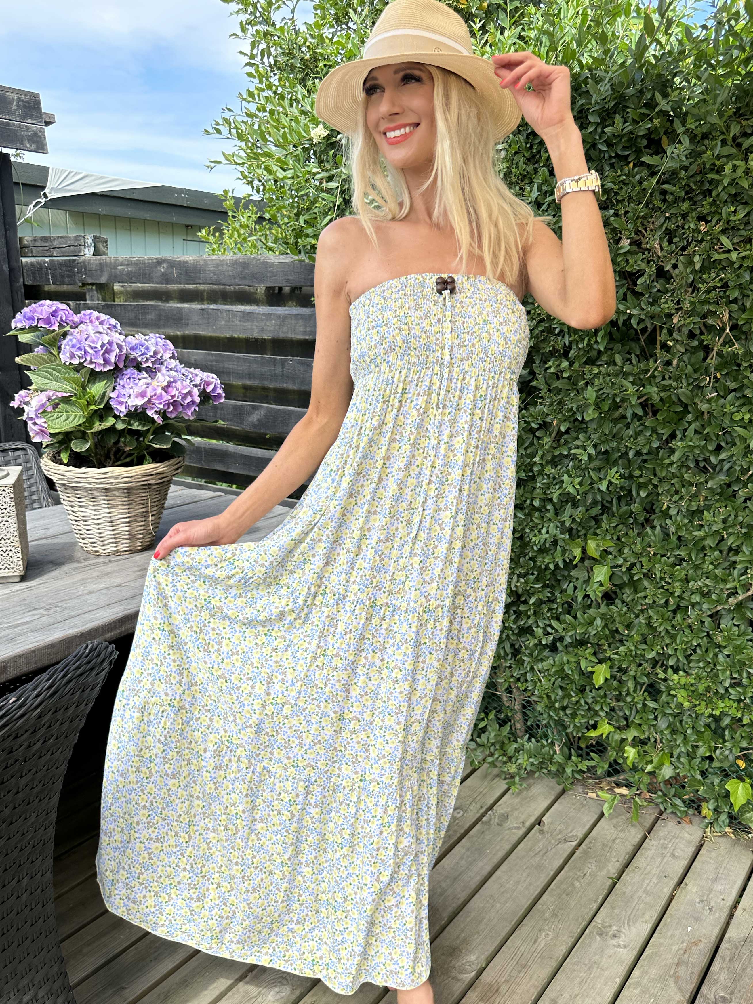 Amina - Lang sommerkjole med smock ved brystet